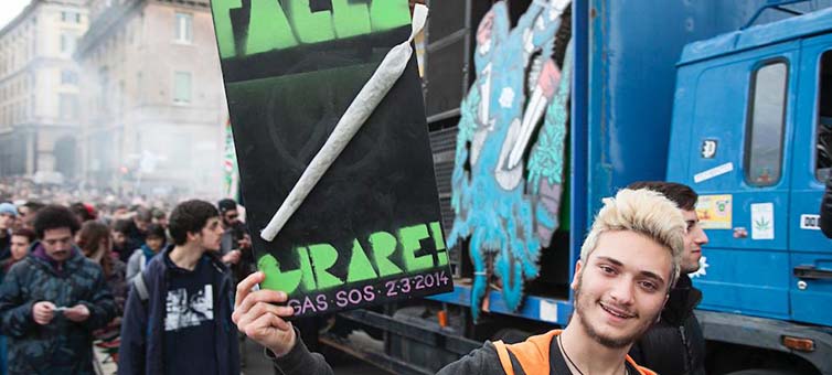 Legalizzazione cannabis, così può indebolire mafie e terrorismo